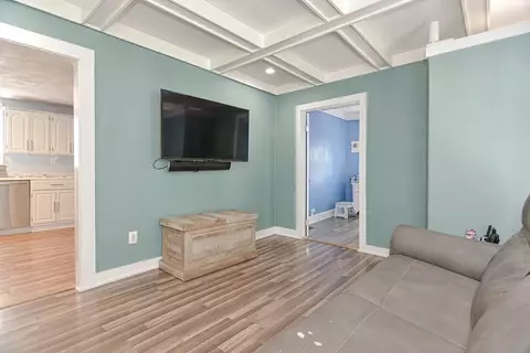 19 Waters Ave, Everett, MA 02149 photo 14