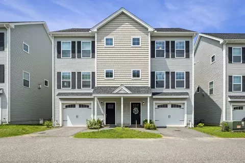 1400 Gorham St #6, Lowell, MA 01852