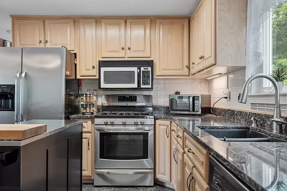 9 Harrison Ave, Peabody, MA 01960 photo 13