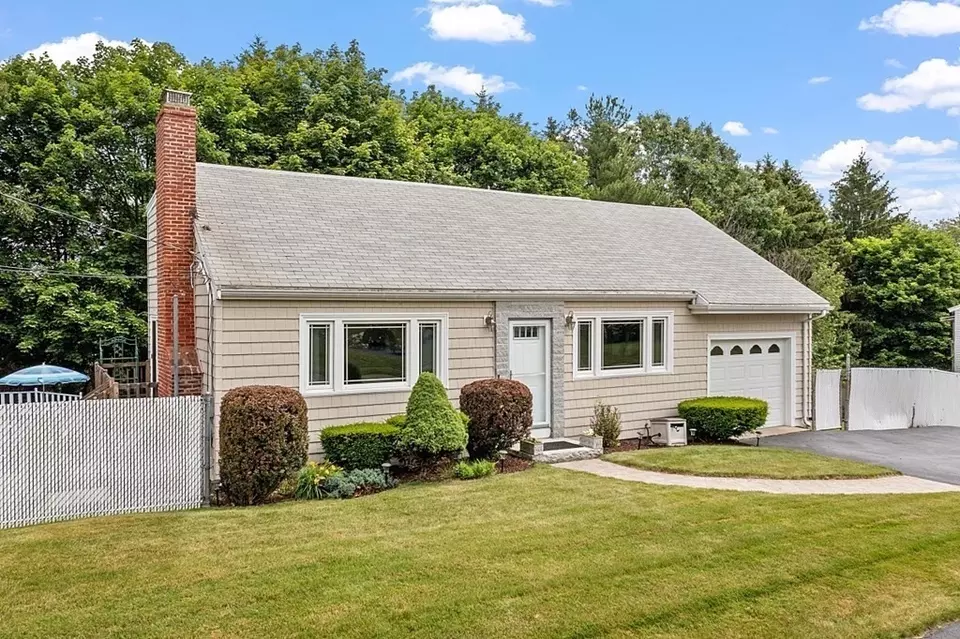  9 Harrison Ave, Peabody, MA 01960 photo 2