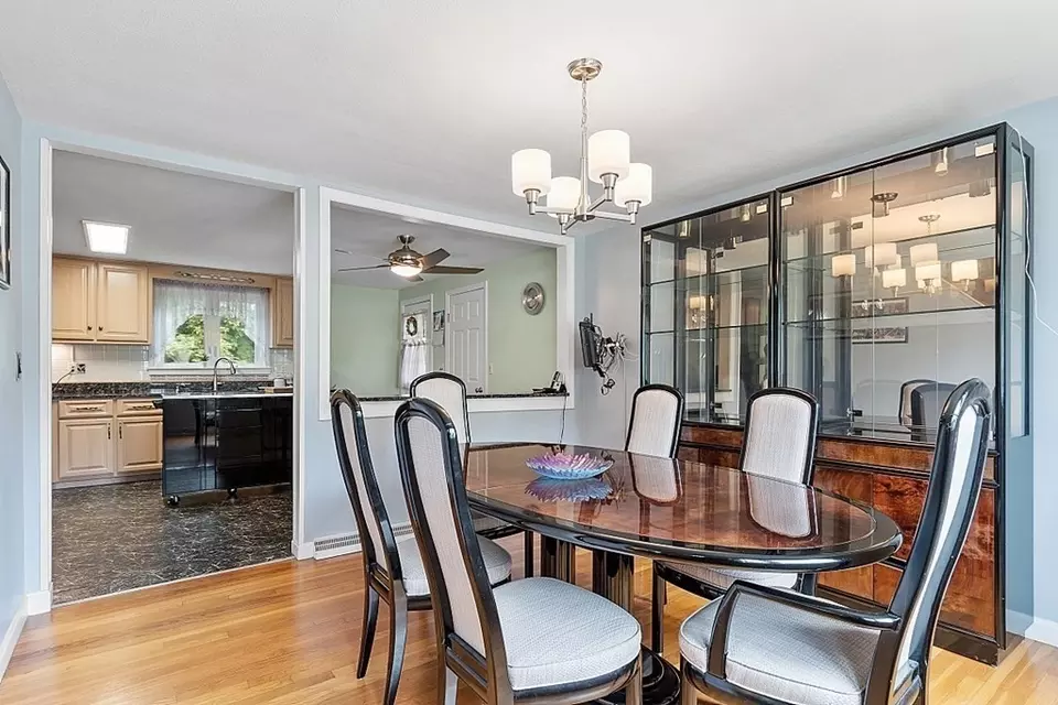  9 Harrison Ave, Peabody, MA 01960 photo 9