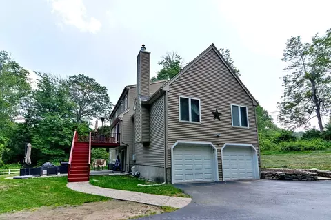 28 Corbin Rd, Dudley, MA 01571 photo 3