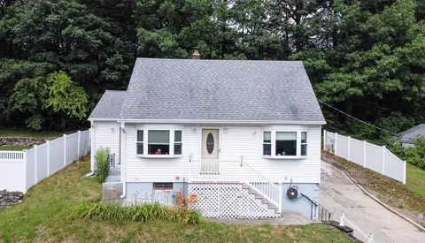 16 Leopold St, Burlington, MA 01803