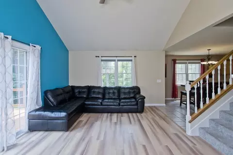 399 Kent Rd, Springfield, MA 01129 photo 5