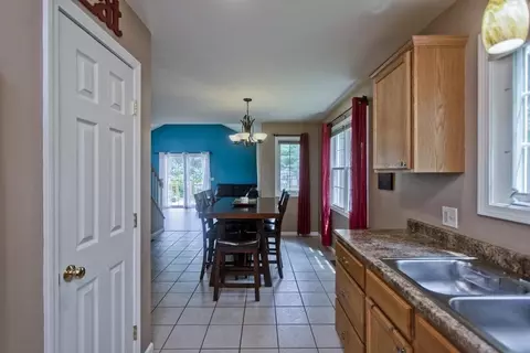399 Kent Rd, Springfield, MA 01129 photo 15