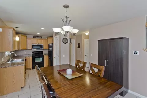 399 Kent Rd, Springfield, MA 01129 photo 10