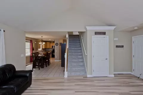399 Kent Rd, Springfield, MA 01129 photo 6