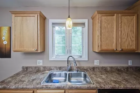 399 Kent Rd, Springfield, MA 01129 photo 13