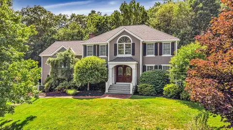 28 Ruthellen Rd, Hudson, MA 01749