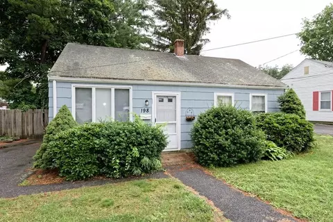 198 Brook St, Framingham, MA 01701
