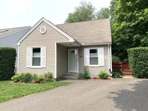 317 Alvord Pl #317, South Hadley, MA 01075