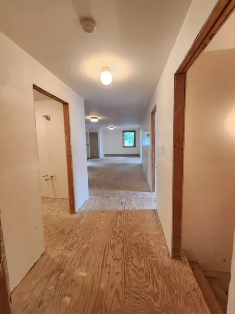 9 Pierce St, Reading, MA 01867 photo 17