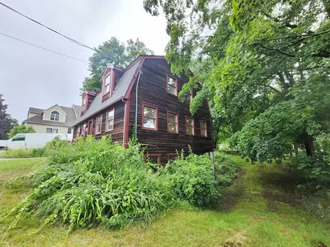 9 Pierce St, Reading, MA 01867 photo 8