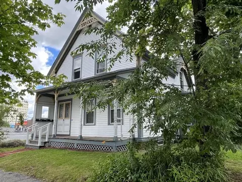 29 Abbott St, Worcester, MA 01602 photo 2