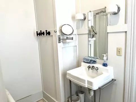 29 Abbott St, Worcester, MA 01602 photo 15