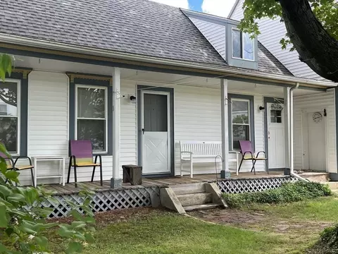 29 Abbott St, Worcester, MA 01602 photo 5