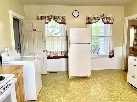 29 Abbott St, Worcester, MA 01602 photo 11