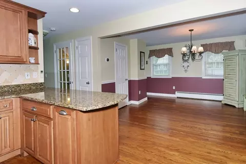 11 Cricket Dr, Sturbridge, MA 01566 photo 5