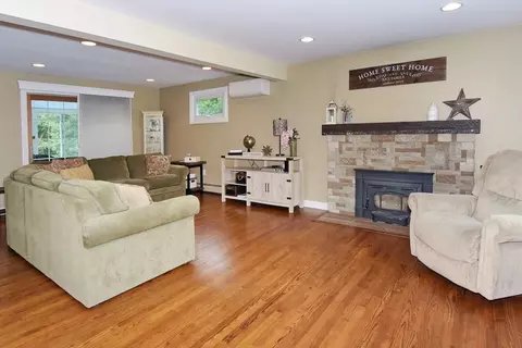 11 Cricket Dr, Sturbridge, MA 01566 photo 11