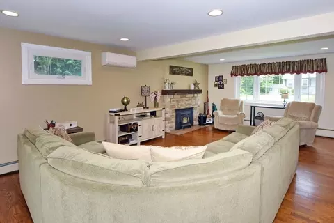 11 Cricket Dr, Sturbridge, MA 01566 photo 13