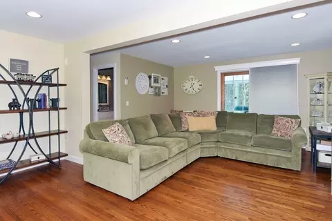 11 Cricket Dr, Sturbridge, MA 01566 photo 12