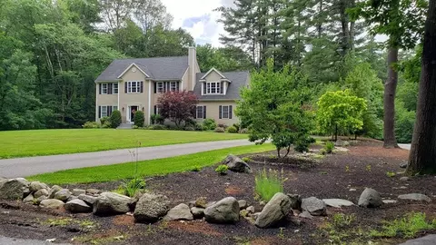 22 Randall Rd, Stow, MA 01775
