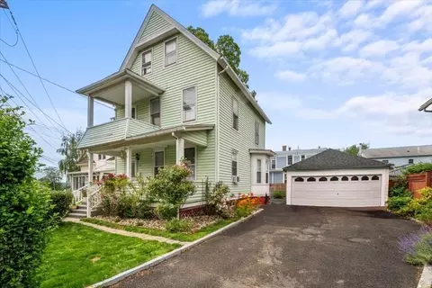 30 South St, Chicopee, MA 01013
