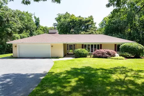 94 Dudley Rd, Sutton, MA 01590 photo 2