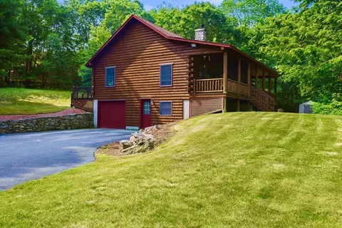 338 SW Main St, Douglas, MA 01516