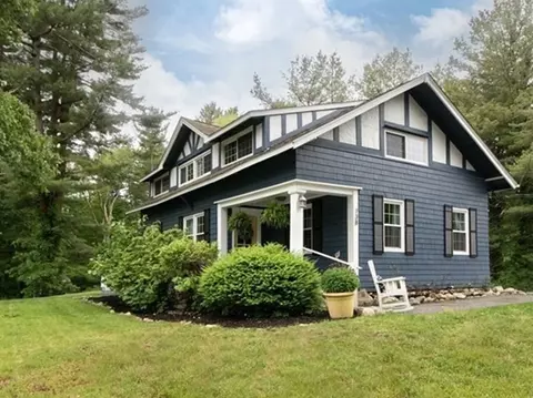 738 Grove St, Norwell, MA 02061