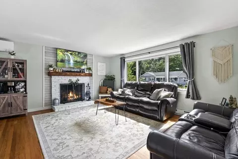 14 Jaybee Ave, Dudley, MA 01571 photo 3