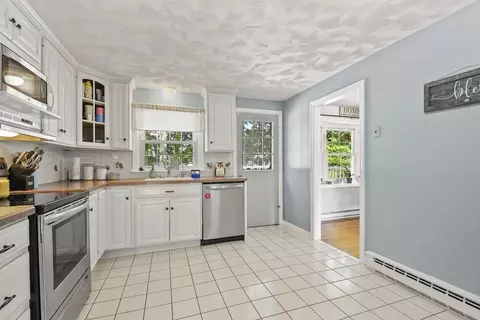 14 Jaybee Ave, Dudley, MA 01571 photo 10