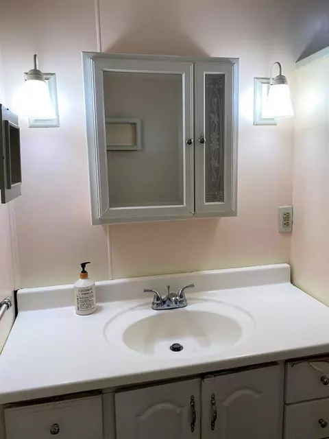 1 Vernon St # -5, Ware, MA 01082 photo 9
