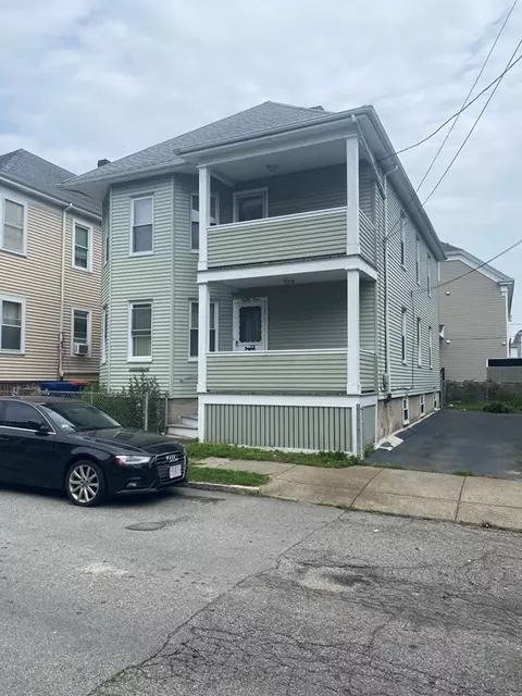 83 Glennon St, New Bedford, MA 02745