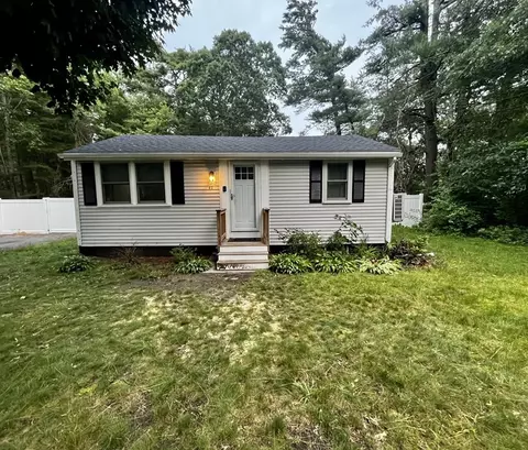 49 Lake Dr, Plymouth, MA 02360