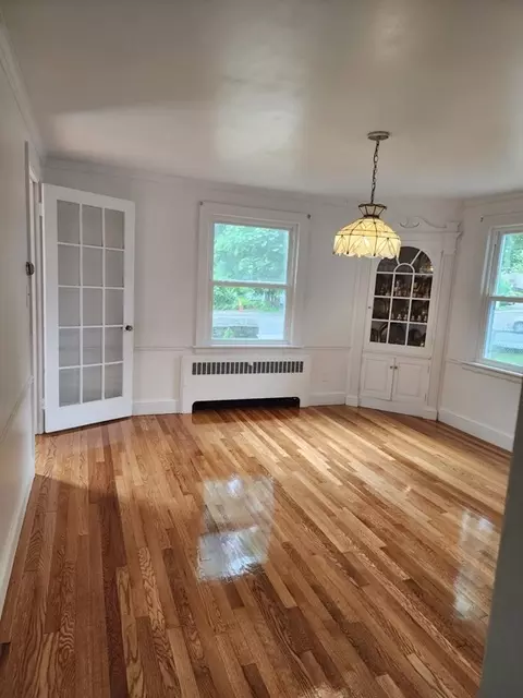 203 Burncoat St, Worcester, MA 01606 photo 5