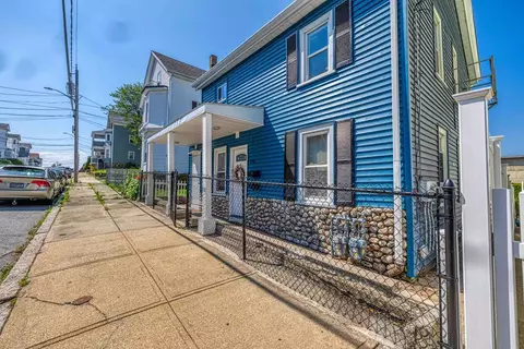 170 Rockland St, Fall River, MA 02724 photo 2