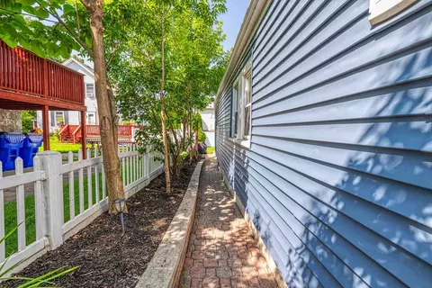 170 Rockland St, Fall River, MA 02724 photo 3