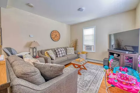 170 Rockland St, Fall River, MA 02724 photo 6