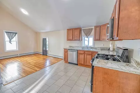 170 Rockland St, Fall River, MA 02724 photo 24
