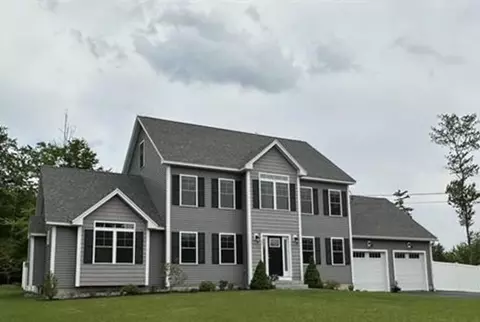 87 Copp Dr, Fremont, NH 03044