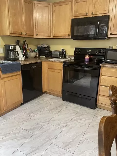 4 Rural St, Worcester, MA 01604 photo 5