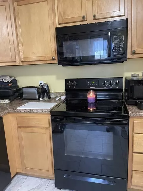 4 Rural St, Worcester, MA 01604 photo 3