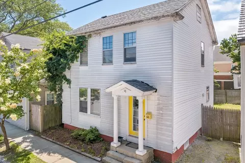 66 Prospect St, Newburyport, MA 01950