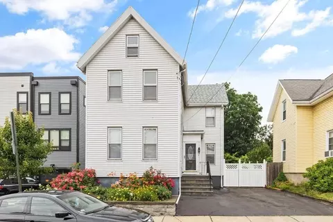 19 Carter St, Everett, MA 02149 photo 2