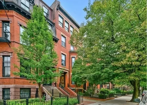 449 Beacon St #1, Boston, MA 02115