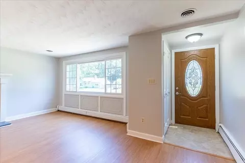 14 Dwight Ave, Natick, MA 01760 photo 2