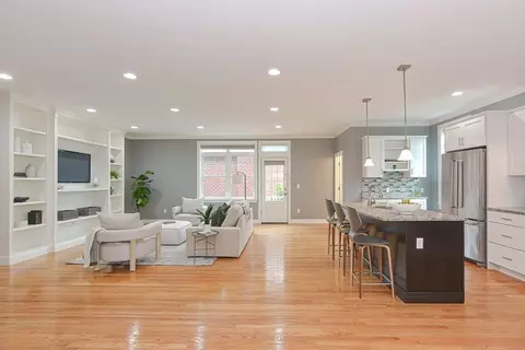 52 Stearns St #1, Waltham, MA 02453
