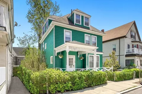 19 Stonehurst St, Boston, MA 02122