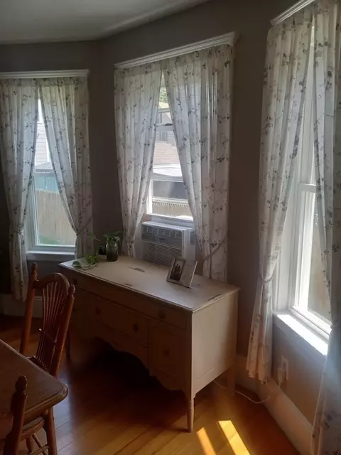 15 Laurel St, Saugus, MA 01906 photo 15